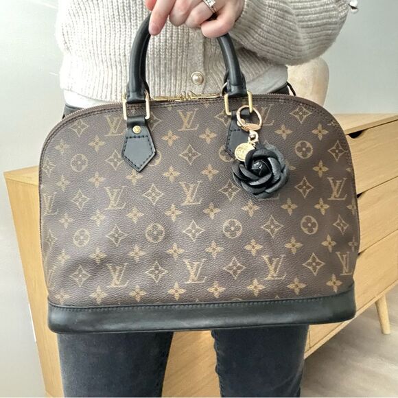 ✅AUTHENTIC✅LOUIS VUITTON ALMA PM - Picture 3 of 14